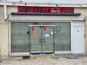 Local commercial Plein centre 70m2