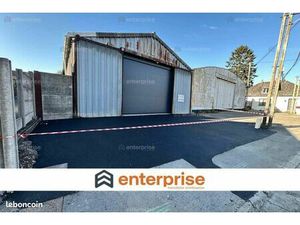 Local industriel 412 m²