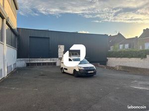 Local d'activité 5 918 m²