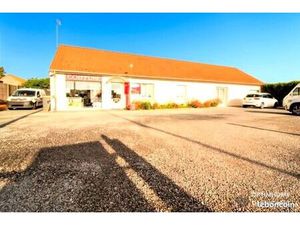 Local commercial 240 m²