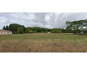 Vente terrain 2420 m² à Saint-Astier (24110)  33 200 €