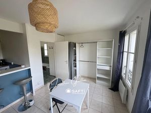 Location meublée appartement 1 pièce 25 m² à Bailly-Romainvilliers (77700)  680 €