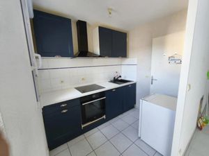 Location meublée appartement 2 pièces 54 m² à Nevers (58000)  680 €