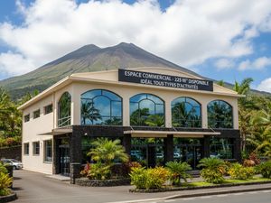 Ideal pour création Superette - Local commercial TAMPON 27ème