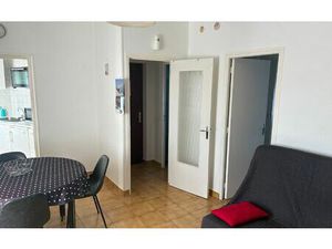 Location appartement  m² T-2 à Quiberon  481 €