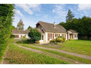 Proximité de Pont l'Evèque - Maison de 144 m2 - 3 chambres dont 1 rdc - Dépendance 65 m2 a