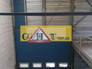 A LOUER 440M² ENTREPOT ET BUREAUX A LA COURNEUVE