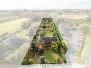 Te renoveren woning op perceel van 5.643m² in Kruisem te ...