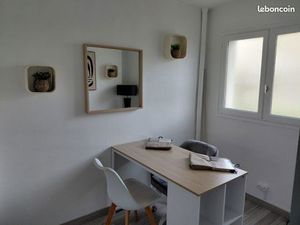 Petit bureau dans centre saint lô