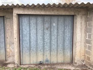 Garage / box avec porte à double sécurité  quartier Beaulieu