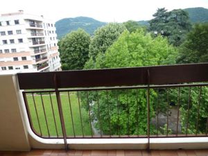 Location appartement 3 pièces 67 m² à Echirolles (38130)  850 €
