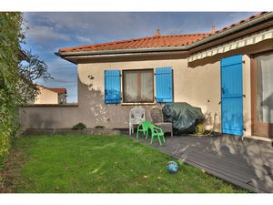 A louer  une maison de type 3 avec garage 1280EUR CC (chauffag