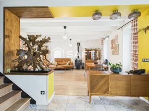 Belle Maison en Pierre avec 3 Chambres  Piscine et Dépendance  proche Blaye