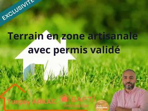 Terrain rare en zone artisanale à Bourgoin-Jallieu – Permis de construire accepté !