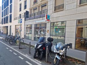Local Commercial A LOUER LYON 09 - 154 m2 Divisible