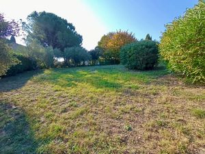 TERRAIN DE 815M2 A VENDRE