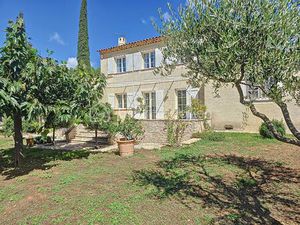 Maison de 113 58 m² à Roquevaire