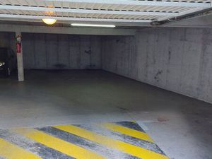 Place parking dans garage souterrain  proximité Université Beaulieu