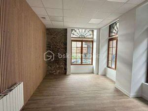 Vente Bureaux et commerces à Dinan (22100) : à vendre / 66m² Dinan