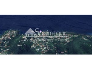 BEAU TERRAIN 2459 m2 BOISÉ -VUE MER - SECTEUR CALME ET PRI