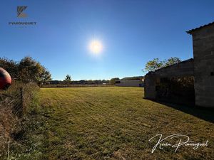 Terrain constructible de 1542 m² avec garage existant – Lamothe-Montravel