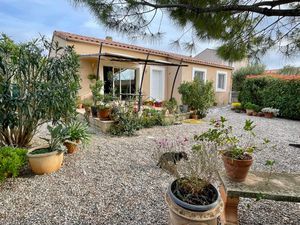 A louer maison de plain-pied T5 avec jardin