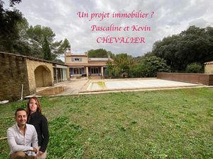 A vendre maison rénovée à Grans 150m2 avec un terrain de 5300m2