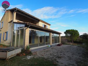 Villa 4 chambres et 2 garages