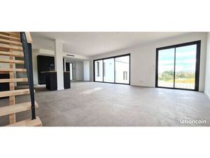 Villa 5 pièces 157 m²