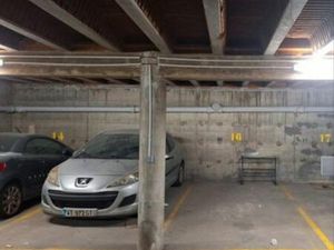 Place de parking à louer à la mairie de St Ouen