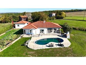 Maison contemporaine 6 pièces 154m² avec piscine