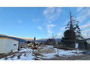 CESSY 01170  MAISON T5 137m2 avec jardin et garage