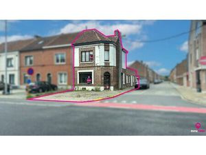 Te renoveren handelshuis met 3 slaapkamers op toplocatie!