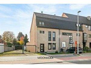 Instapklare 3-slpk halfopen bebouwing met dubbele garage