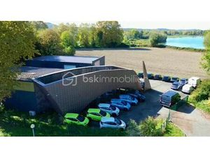 2 LOCAUX D’ACTIVITÉ / STOCKAGE de 247 m² et 520 m² implantés sur un terrain de 2 550 m²