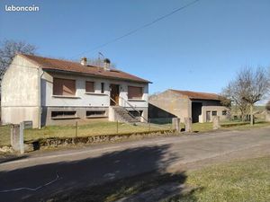 Maison de campagne avec grand potentiel ?