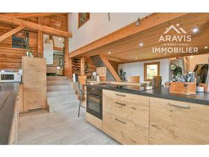 Bel appartement avec piscine et jardin au coeur du village