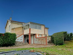 Vente maison 5 pièces  74.85m²  Gesté