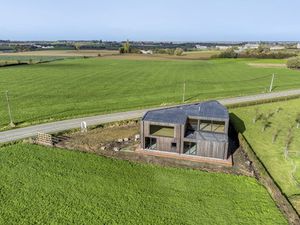 Huis te koop in Reningelst met 4 slaapkamers