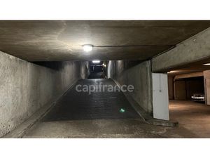 Commerce à louer PARIS 11EME ARRONDISSEMENT 1 pièce(s) 12m2 120€/mois HT/HC