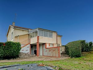 Maison sous-sol sur 2180 m² de terrain