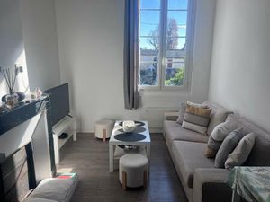 Location appartement 2 pièces 32 m² à Saint-Denis-de-Pile (33910)