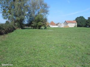 Maison de village avec un hectare et écurie