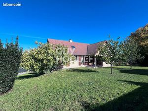 Maison 9 pièces 353 m²