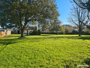 Terrain 746 m² CAMOEL