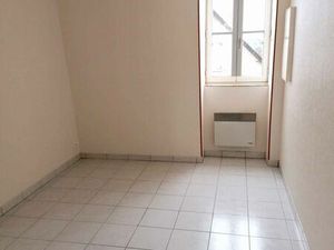 2 pièces propre calme lumineux + parking privé