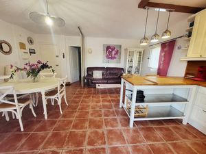 Vente appartement 2 pièces 49 m² à Cavalaire-sur-Mer (83240)  231 000 €