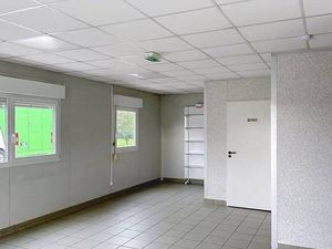 Local d'activités à vendre