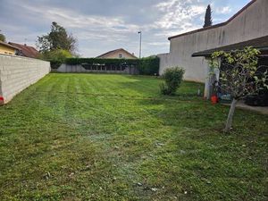 Vente terrain 596 m² Décines-Charpieu (69150)