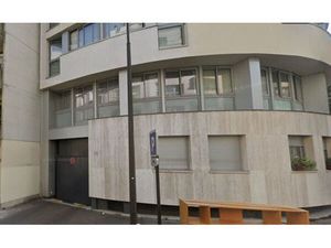 Location garage 11 m² à Paris 15 (75015)